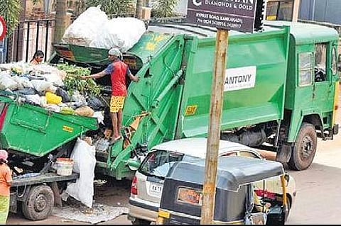 307 cases booked against garbage trucks in Bengaluru