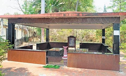 Damaged ceiling of Alluri and Gam Gantam Dora tombs at Alluri Sitarama Raju Memorial Theme Park in Krishna Devi Pedta in Golugonda mandal in Vizag | G satyanarayana
