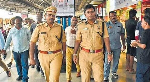 Vijayawada Police Commissioner Kanthi Rana Tata and senior divisional security commissioner BT Valleswara inspecting the railway station | Prasant Madugula