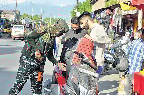 Security has been beefed up in Kashmir after the killing of government employee Rahul Bhat by militants. (Photo | Zahoor Punjabi/EPS)