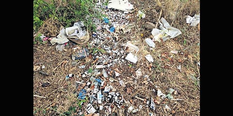 Medical waste dumped into a roadside canal near Perali in Perambalur | Express