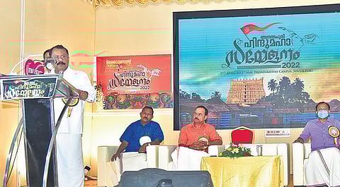 Goa Governor P S Sreedharan Pillai inaugurating the concluding session of the Ananthapuri Hindu Maha Sammelanam in Thiruvananthapuram on Sunday. ( Photo | EPS)