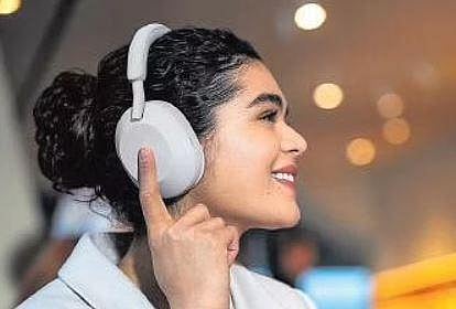 Comfy, bassy with new design 