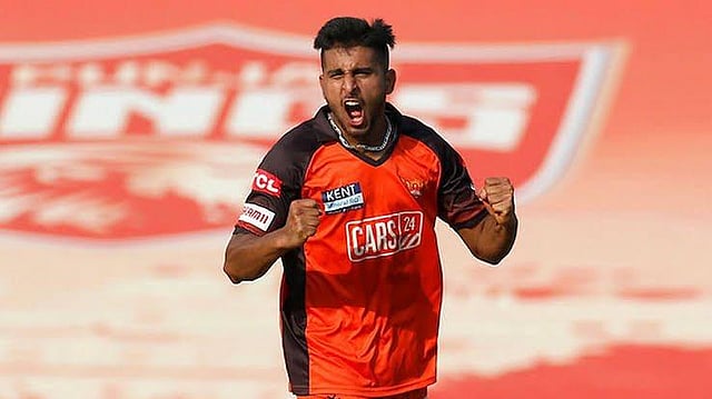Umran Malik (SUNRISERS HYDERABAD): The young speedster took the IPL by storm and on Sunday earned his maiden India call-up for the Twenty20 series against South Africa.  The 22-year-old Malik, from the Jammu region of Indian-administered Kashmir, bowled the fastest ball of the tournament at 156.9 kph (97.5 mph) and took 22 wickets in 14 matches. (Photo| Twitter)