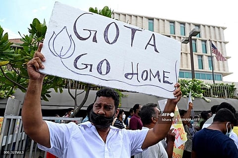 Sri Lankan activists take part in a demonstration outside the US embassy in Colombo on April 7, 2022, denouncing the government of President Gotabaya Rajapaksa.(AFP Images)