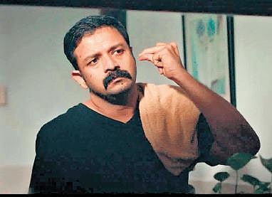 John Luther: Standard crime thriller elevated by intense third act