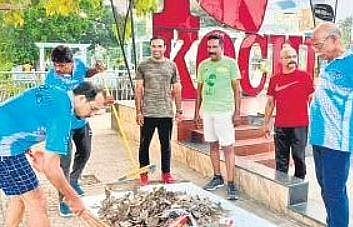 Joggers’ collective clean the walkway everyday
