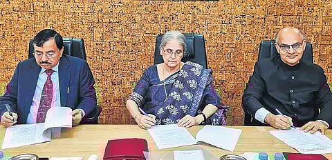 J&K Delimitation Commission members Ranjana Prakash Desai, Sushil Chandra (L) and K K Sharma, in New Delhi on Thursday | PTI