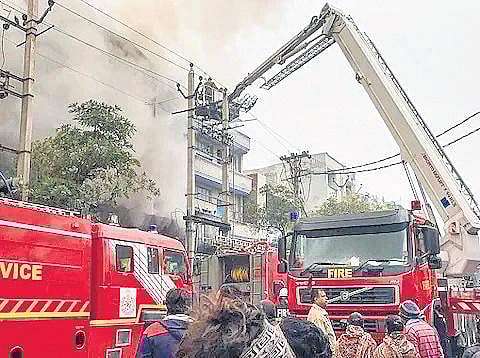 Two firemen were injured in fire-fighting operations after some buses caught fire at Sunehri Pullah Depot in south Delhi.