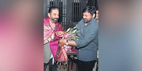 In the pictures, Chiranjeevi is seen handing them flower bouquets and honouring Kamal Haasan with a shawl. (File Photo))