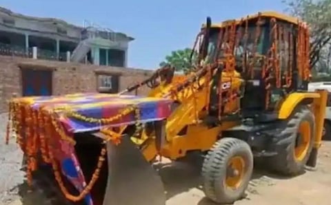 Groom Badshah's decorated bulldozer. (Photo | IANS Twitter)