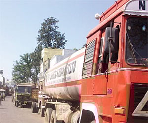 Delhi govt's move to ban heavy vehicles in city to hurt business: CAIT