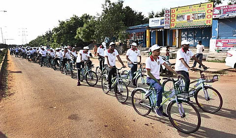 People taking part in the ‘Cycle-A-Thon’