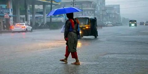 Heavy rains likely in coastal Andhra districts today: Weathermen