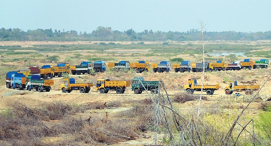 Curb overloading of trucks to Kerala from Tamil Nadu quarries'