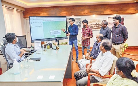 Collector V Vishnu introduces MakkalNalamBot during an open innovation challenge ‘GovTechThon’ in Tirunelveli. (V Karthik Alagu, EPS)