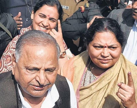 In this 2017 file photo, Mulayam Singh Yadav is seen with his wife Sadhna Yadav (right) and daughter-in-law Aparna Yadav in Saifai. (Photo | PTI)