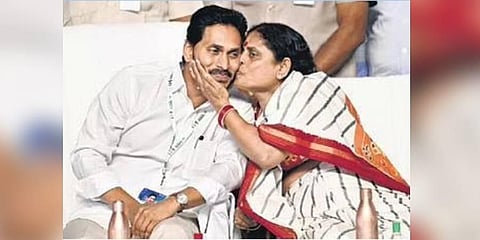 CM YS Jagan Mohan Reddy and his mother YS Vijayamma during the party plenary in Guntur district, Andhra Pradesh, on Saturday. (Photo | Express)
