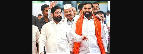 Rebel Shiv Sena MLA Santosh Bangar (right) with Eknath Shinde. (Photo | PTI)