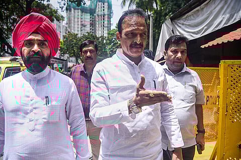 Mumbai Congress President Bhai Jagtap and Working President Charan Singh Sapra leave after meeting Shiv Sena Chief Uddhav Thackeray. (Photo | PTI)