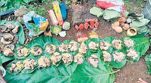 As part of the rituals, sweet rice is rolled into balls and offered to the deity as prasadam.
