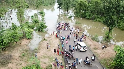 Houses in Motu area remain submerged for the third day; a road has been cut off due to flooding with people remaining stranded. (Photo | Express)