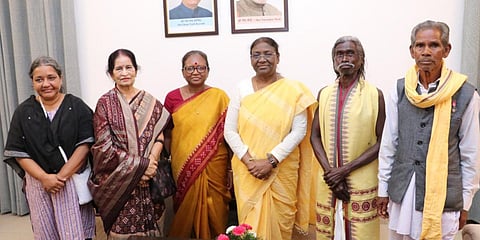 Padma awardees of Odisha with President-elect Droupadi Murmu. (Photo| twitter)