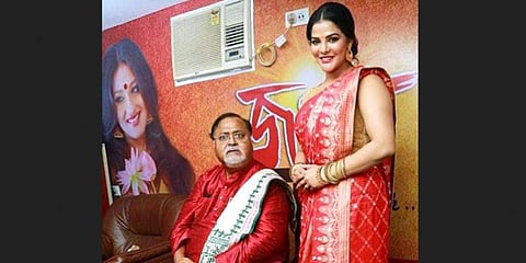 West Bengal Minister Partha Chatterjee with Arpita Mukherjee. (Photo | PTI)