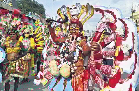 women devotees take part in the procession | Vinay Madapu
