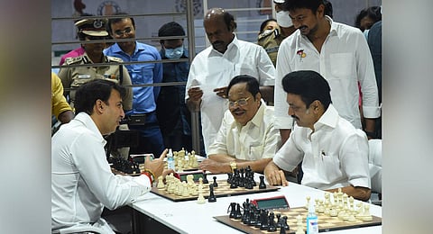 Chief Minister MK Stalin playing chess with president of All India Chess Federation Dr Sanjay Kapoor in Mamallapuram on Wednesday. (Photo | Express)