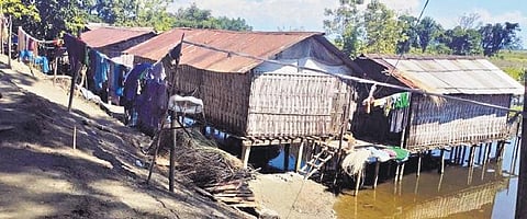 Absence of government policy has left thousands living on roadside | Express