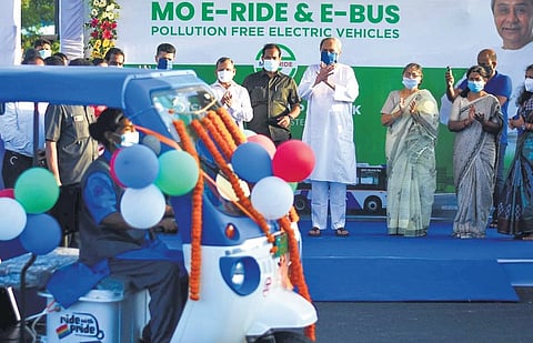 CM Naveen Patnaik flagging off Mo E-Rickshaw and E-Bus in Bhubaneswar | Express