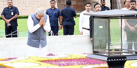 Vice President-elect Jagdeep Dhankhar pays tribute to Mahatma Gandhi at Rajghat before taking the Oath as the Vice-President. (Photo | PTI)