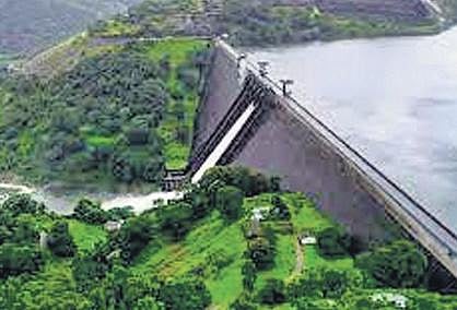 Villages around MP dam put on high alert as seepage water gushes out