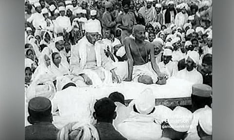 Mahatma Gandhi at 39th Plenary Session of the INC in Belagavi in 1924 (File Photo)