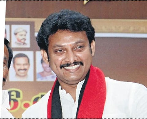 Netizens ask Anbil Mahesh to resign over Kalvi TV CEO’s appointment