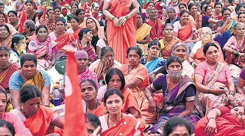 Midday meal workers stage a protest at Freedom Park in Bengaluru on Wednesday |Nagaraja Gadekal