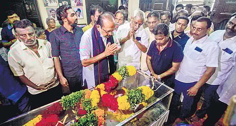 MDMK founder Vaiko  at Nellai Kannan’s residence in Tirunelveli | V KARTHIKALAGU