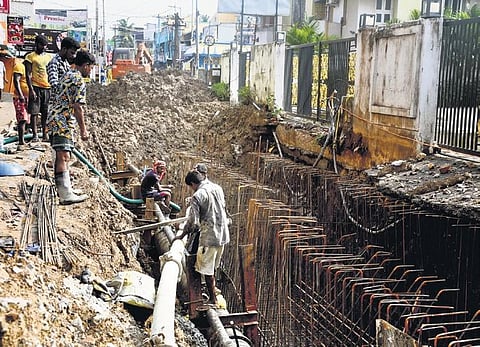 PWD works under progress on Mugalivakkam Main Road | Martin Louis
