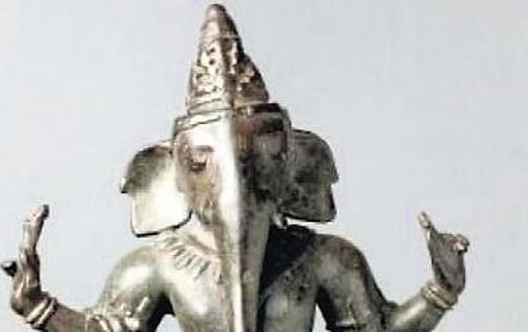 Idol Vinayagar traced to New York and California respectively | Express