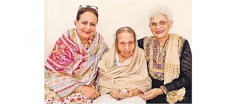 (Left) Batul Kamran, Viqarunissa begum, Mateen Ansari, founder DOBARA