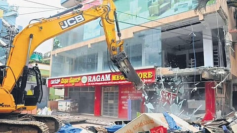 Responding to the demolition of 75 houses in Mahbubnagar town on Thursday, BRS working president KT Rama Rao advised Congress president Mallikarjun Kharge not to turn Telangana into “Bulldozer Raj”