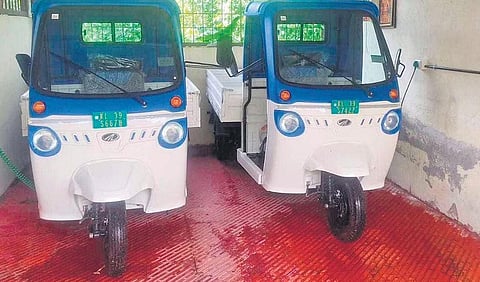The electric pick up vans bought by Vadavukode Puthencruz grama panchayat for door-to-door waste collection | Express