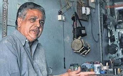 Mohammed Syed, a Channapatna artisan