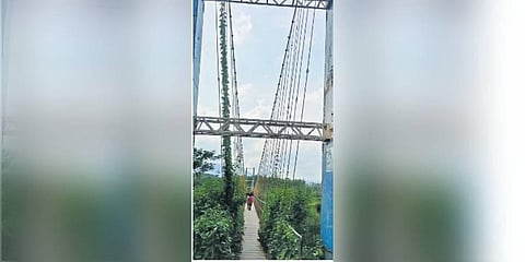 Mishap-prone hanging bridge will not be closed in Odisha