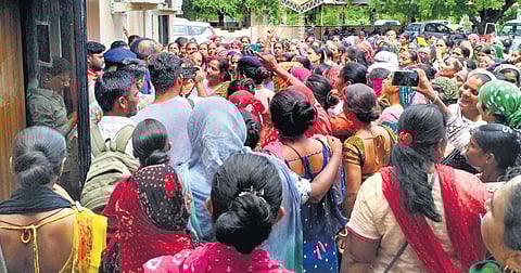 Five-member Gujarat panel fails to curb stirs ahead of polls