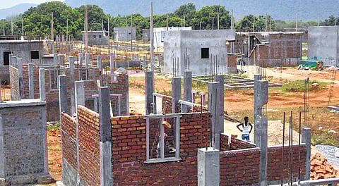 Meet housing targets, develop infrastructure in Jagananna Colonies: CM Jagan Mohan Reddy