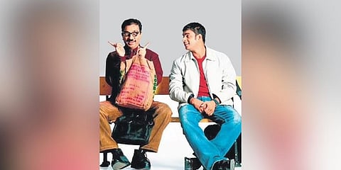 A still from Anbe Sivam.