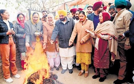 Chandigarh Diary: Punjab CM Mann celebrates Lohri at native village 