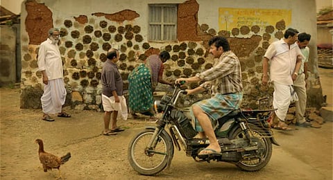 A still from 'Nanpakal Nerathu Mayakkum'